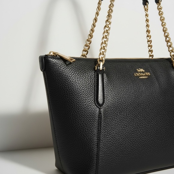 🔥 Coach Black Leather Chain Strap Tote | Gold Hardware Designer Bag - Picture 3 of 10